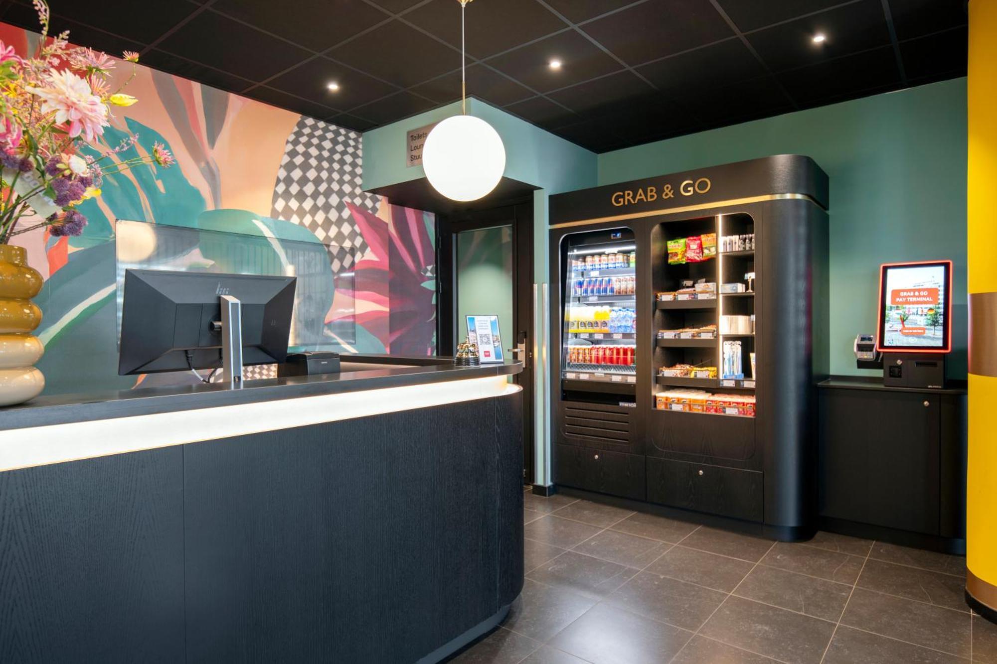 Thon Hotel Rotterdam City Centre Bagian luar foto