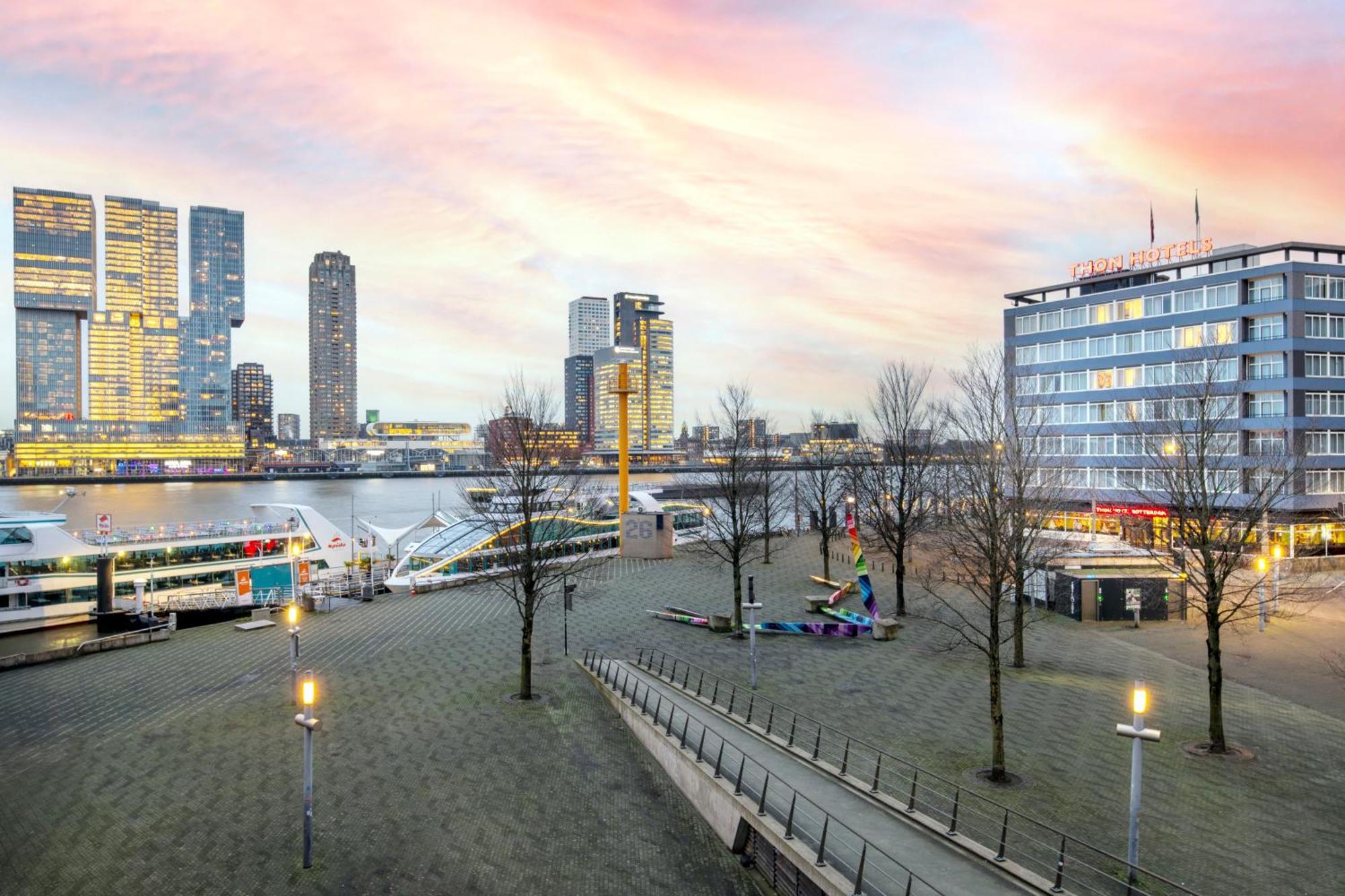 Thon Hotel Rotterdam City Centre Bagian luar foto